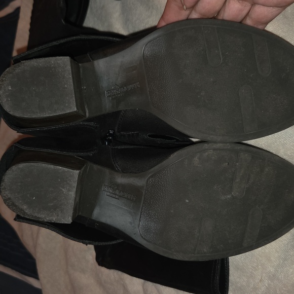 Fergalicious Boots Size 11 - Picture 11 of 12